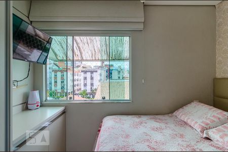 Quarto 1 de apartamento para alugar com 2 quartos, 120m² em Manacás, Belo Horizonte