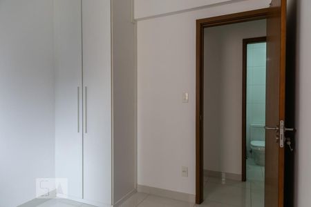 Quarto de apartamento para alugar com 3 quartos, 93m² em Boqueirão, Santos