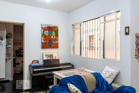 Sala de apartamento à venda com 2 quartos, 45m² em Indaiá, Belo Horizonte