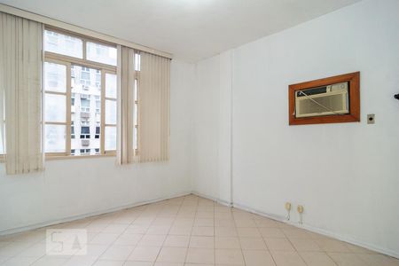 Quarto 1 de apartamento para alugar com 1 quarto, 32m² em Centro, Niterói