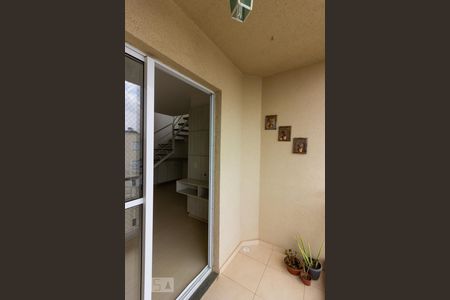 Sacada - Sala  de apartamento para alugar com 3 quartos, 107m² em Parque Frondoso, Cotia