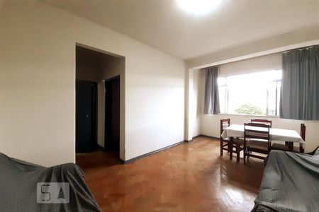 Apartamento à venda com 86m², 2 quartos e sem vagaSala