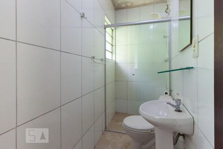 Banheiro de kitnet/studio para alugar com 1 quarto, 28m² em Vila Gomes, São Paulo