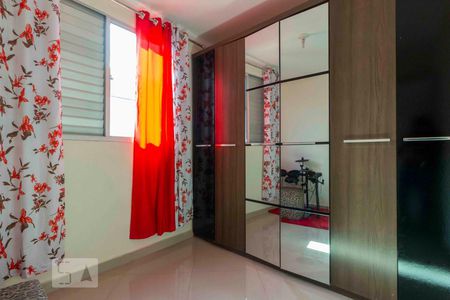 Quarto 1  de apartamento para alugar com 2 quartos, 48m² em Vila Carmosina, São Paulo