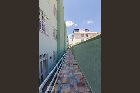 Entrada de apartamento à venda com 3 quartos, 120m² em Coração Eucarístico, Belo Horizonte