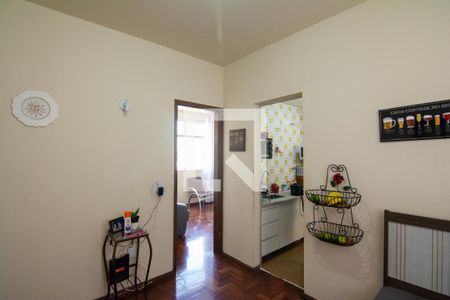 Sala de apartamento à venda com 3 quartos, 120m² em Coração Eucarístico, Belo Horizonte