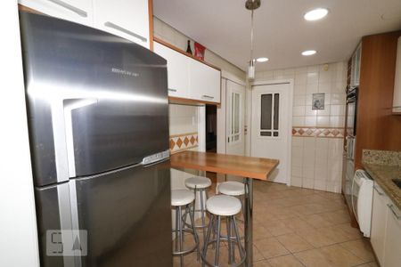 Cozinha de casa à venda com 4 quartos, 285m² em Jardim Itu Sabará, Porto Alegre