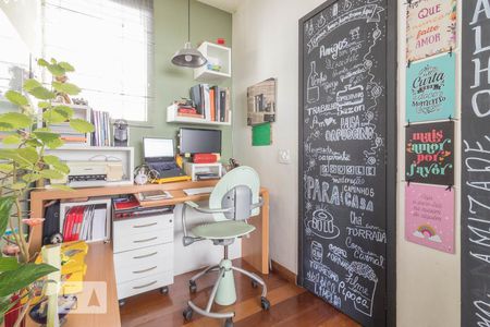 Escritório de apartamento para alugar com 2 quartos, 54m² em Sagrada Família, Belo Horizonte