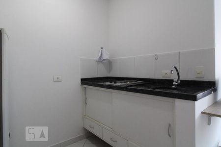 Cozinha de apartamento à venda com 1 quarto, 24m² em Campo Belo, São Paulo