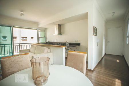 Apartamento à venda com 72m², 2 quartos e 1 vagaSala de Jantar