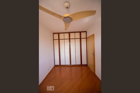 Quarto 1 de apartamento para alugar com 2 quartos, 75m² em Vila Butantã, São Paulo