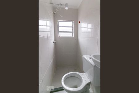 Banheiro de kitnet/studio para alugar com 1 quarto, 30m² em Vila Campestre, São Paulo