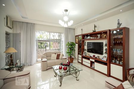 Sala de casa à venda com 6 quartos, 300m² em Engenho de Dentro, Rio de Janeiro