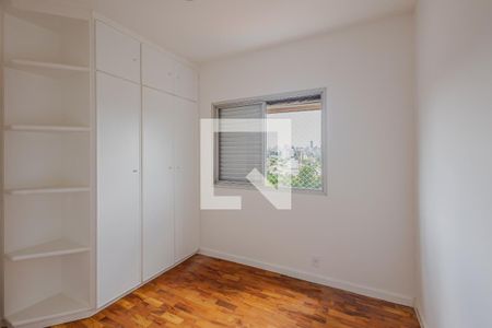 Quarto 1 de apartamento para alugar com 3 quartos, 72m² em Alto de Pinheiros, São Paulo