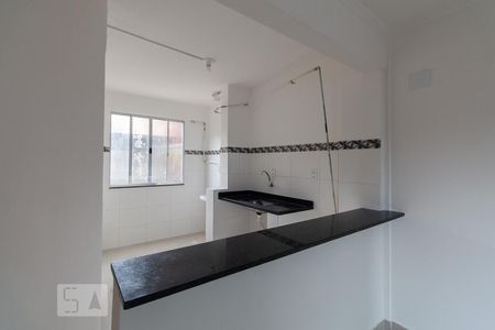 Cozinha de apartamento à venda com 2 quartos, 48m² em Fazenda da Juta, São Paulo