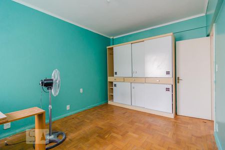 Quarto 1 de apartamento à venda com 2 quartos, 120m² em Centro Histórico, Porto Alegre