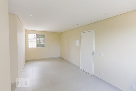 Sala de apartamento para alugar com 1 quarto, 50m² em Vila Romana, São Paulo