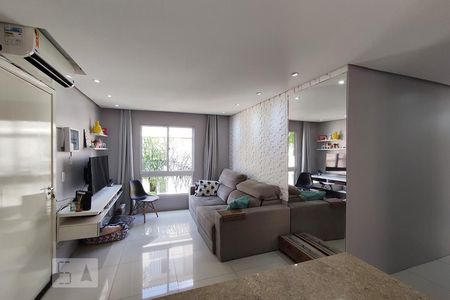 Sala de apartamento para alugar com 3 quartos, 56m² em Igara, Canoas