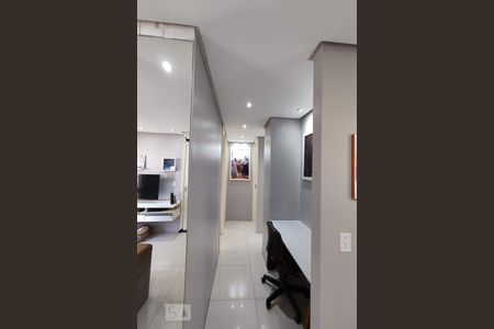 Corredor de apartamento para alugar com 3 quartos, 56m² em Igara, Canoas