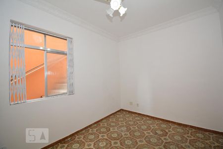 Sala de casa de condomínio para alugar com 3 quartos, 90m² em Braz de Pina, Rio de Janeiro