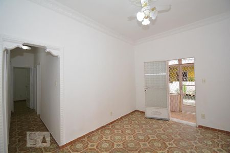 Sala de casa de condomínio para alugar com 3 quartos, 90m² em Braz de Pina, Rio de Janeiro