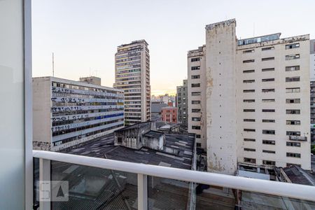 Varanda de kitnet/studio para alugar com 1 quarto, 22m² em Centro, São Paulo