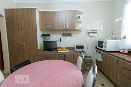 Cozinha de casa à venda com 3 quartos, 258m² em Campestre, Santo André