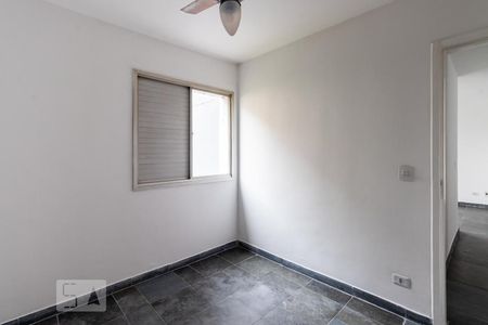 Suite de apartamento para alugar com 2 quartos, 75m² em Vila Olímpia, São Paulo