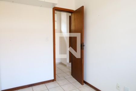 Quarto de casa de condomínio para alugar com 2 quartos, 55m² em Estrela Dalva, Belo Horizonte