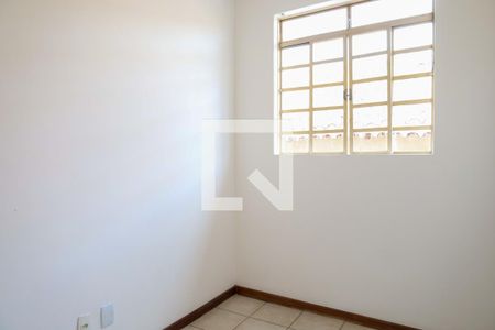 Quarto de casa de condomínio para alugar com 2 quartos, 55m² em Estrela Dalva, Belo Horizonte