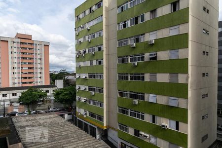 Vista de apartamento para alugar com 3 quartos, 80m² em Vila Matias, Santos