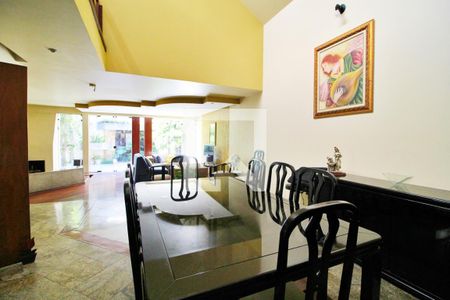 Sala de casa à venda com 4 quartos, 322m² em Vila Homero Thon, Santo André