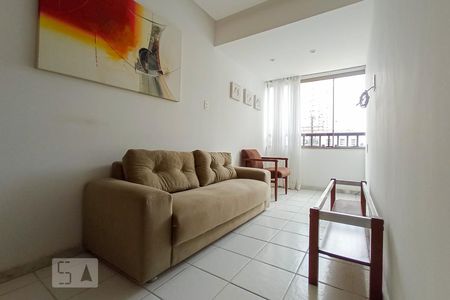 Sala de apartamento para alugar com 3 quartos, 80m² em Canela, Salvador