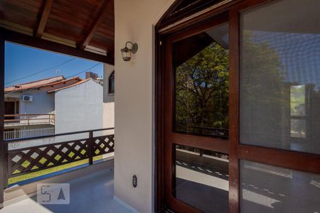 Varanda 1 de casa à venda com 5 quartos, 287m² em Jardim Itu Sabará, Porto Alegre