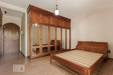 Suíte de casa à venda com 5 quartos, 287m² em Jardim Itu Sabará, Porto Alegre