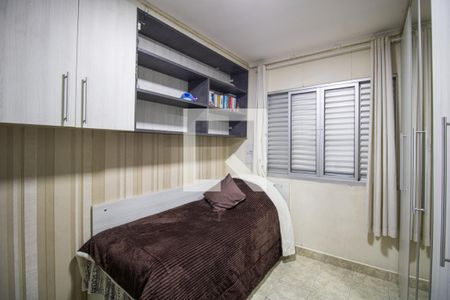 Quarto 2 de casa à venda com 3 quartos, 250m² em Vila Nilo, São Paulo