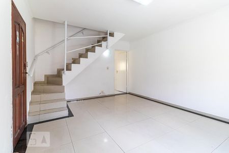 Sala de casa para alugar com 2 quartos, 120m² em Vila Santana, São Paulo