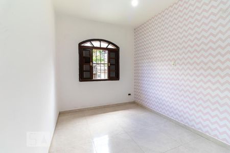 Quarto 1 de casa para alugar com 2 quartos, 120m² em Vila Santana, São Paulo