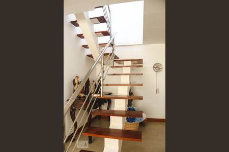 Escada de apartamento à venda com 3 quartos, 245m² em Barra da Tijuca, Rio de Janeiro