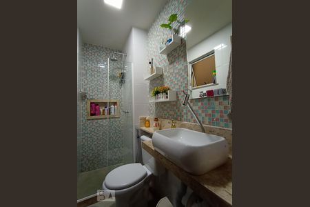 Apartamento à venda com 50m², 2 quartos e 1 vaga Apartamento à venda com 50m², 2 quartos e 1 vagaBanheiro Social