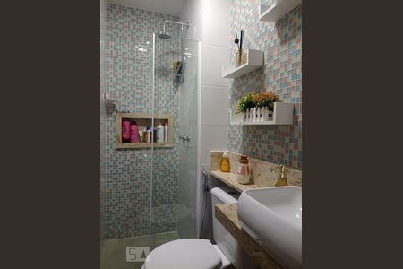 Apartamento à venda com 50m², 2 quartos e 1 vaga Apartamento à venda com 50m², 2 quartos e 1 vagaBanheiro Social