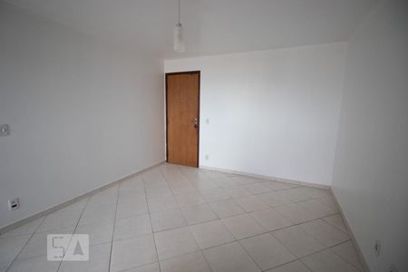 Sala de apartamento para alugar com 2 quartos, 60m² em Guará Ii , Brasília