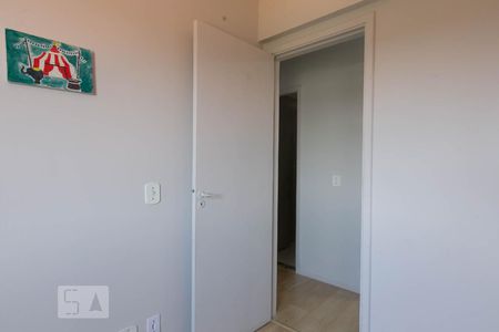 Quarto 1 de apartamento para alugar com 3 quartos, 57m² em Vila Carmosina, São Paulo