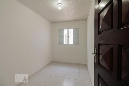 Quarto 1 de casa para alugar com 2 quartos, 50m² em Vila Esperança, São Paulo