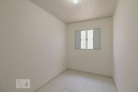 Quarto 1 de casa para alugar com 2 quartos, 50m² em Vila Esperança, São Paulo