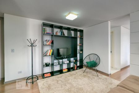 Sala de apartamento para alugar com 1 quarto, 46m² em Juvevê, Curitiba