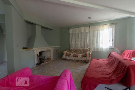 Sala de casa para alugar com 3 quartos, 250m² em Teresópolis, Porto Alegre