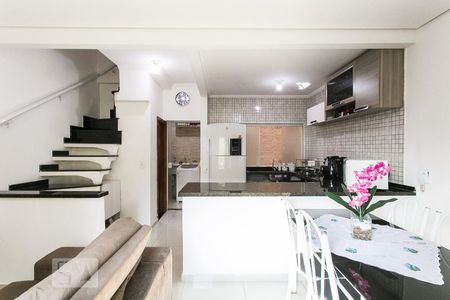 Sala de casa de condomínio à venda com 3 quartos, 110m² em Vila Moreira, São Paulo