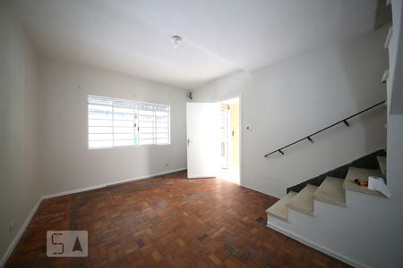 Sala de casa para alugar com 2 quartos, 76m² em Vila Cordeiro, São Paulo