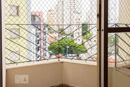 Sacada de apartamento à venda com 2 quartos, 55m² em Chácara Inglesa, São Paulo